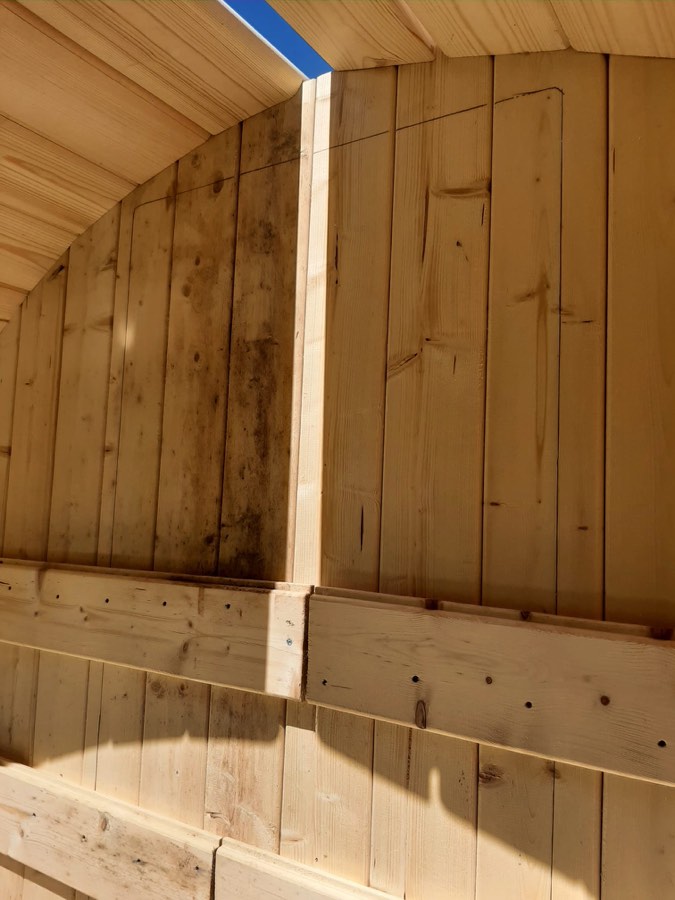 Detailansicht der Holzverkleidung im Inneren